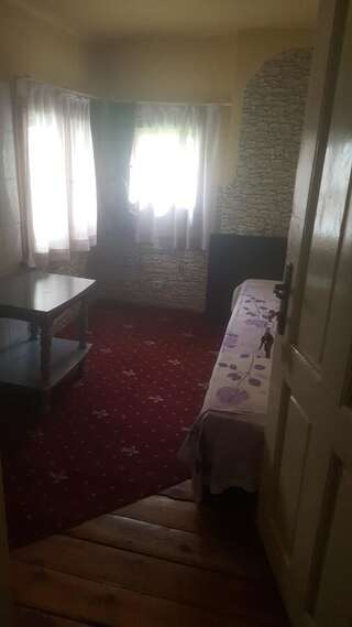 Хостелы Hostel Alex 1 София Одноместный номер с общей ванной комнатой-1